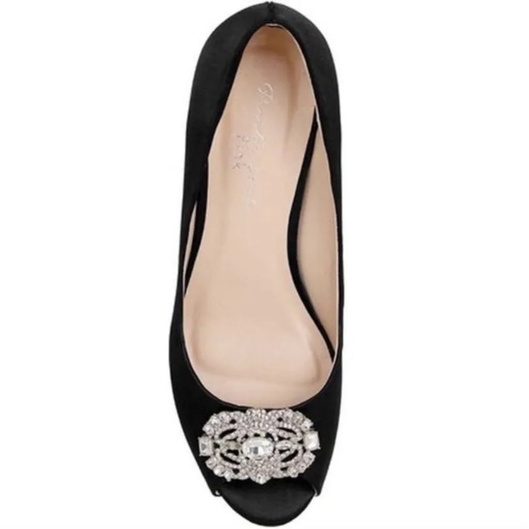 NIB Paradox London  Women's Prunella Pump, Size 8.5 M. Rhinestones Black satin. - Picture 2 of 6